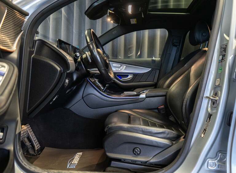 Mercedes EQC400
