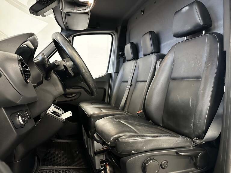 Mercedes Sprinter 214