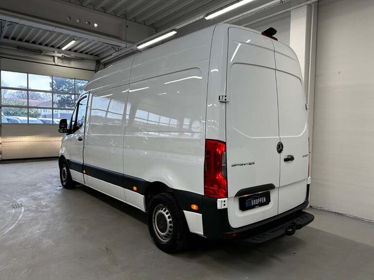 Mercedes Sprinter 214