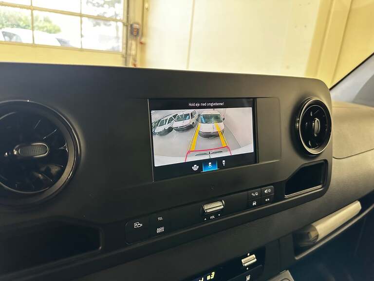 Mercedes Sprinter 214
