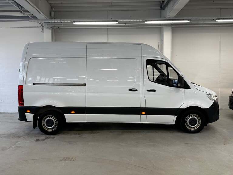 Mercedes Sprinter 214