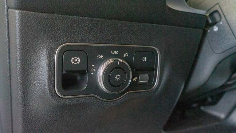 Mercedes EQB250+
