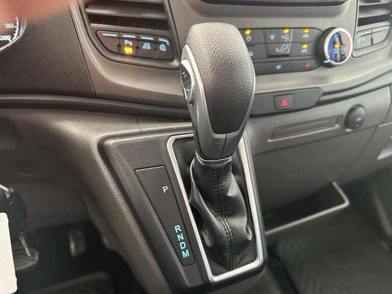 Ford Transit 350 L2 Van