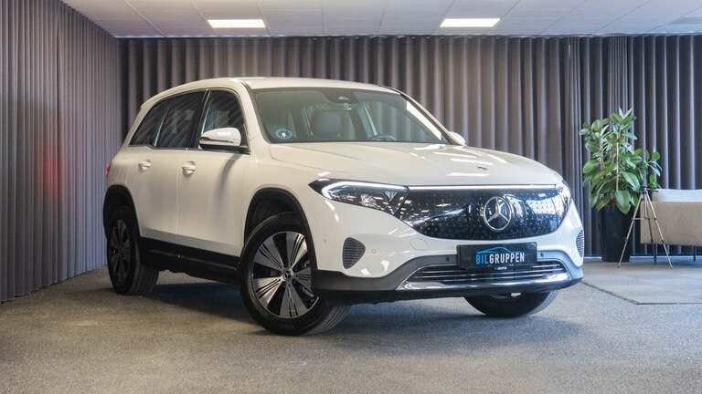 Mercedes EQB250+