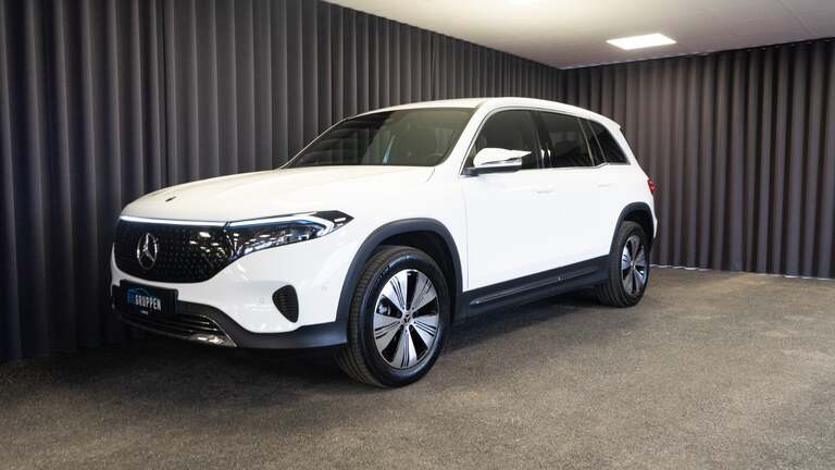Mercedes EQB250+