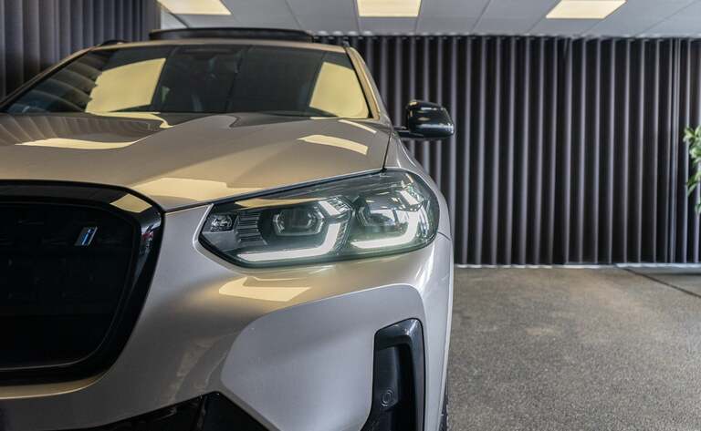 BMW iX3