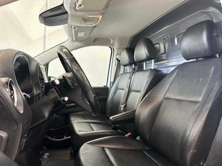 Mercedes Vito 114