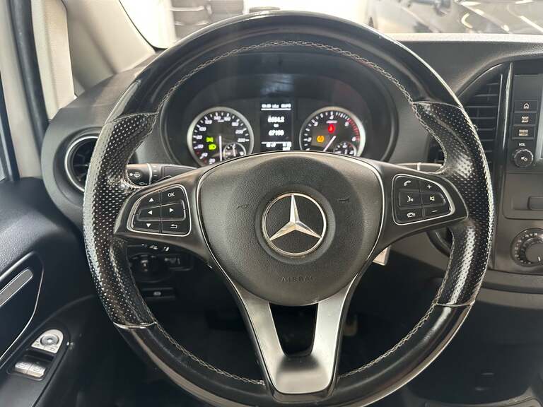 Mercedes Vito 114