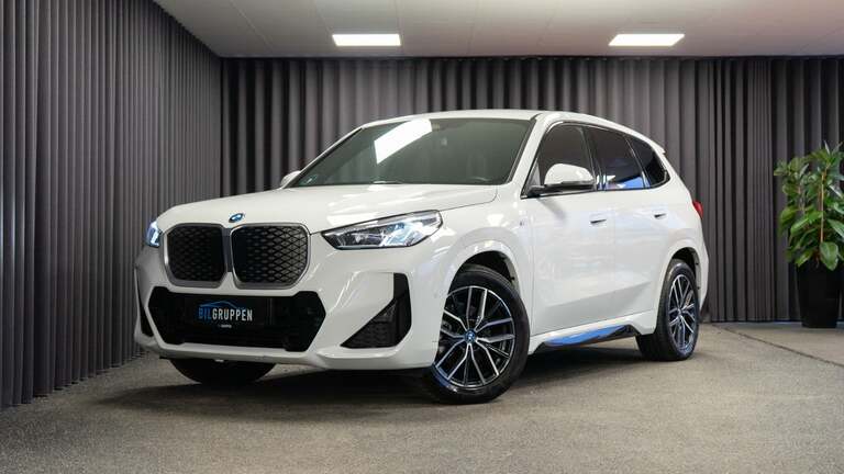 BMW iX1