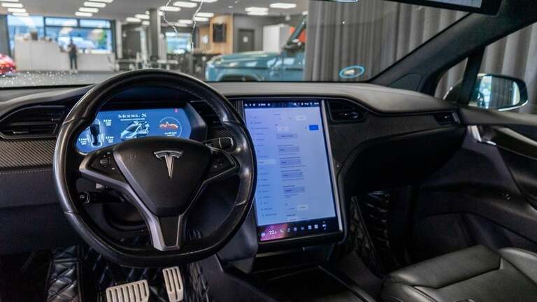 Tesla Model X