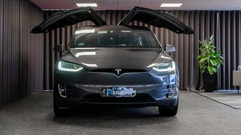 Tesla Model X
