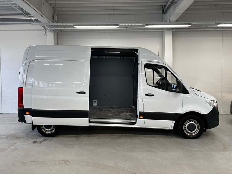 Mercedes Sprinter 214