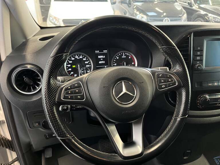 Mercedes Vito 114