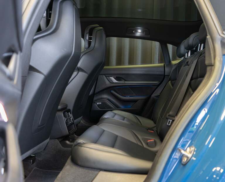 Porsche Taycan 4S