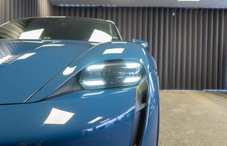 Porsche Taycan 4S