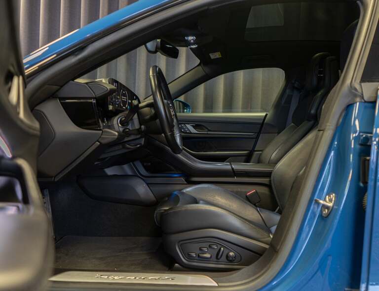 Porsche Taycan 4S
