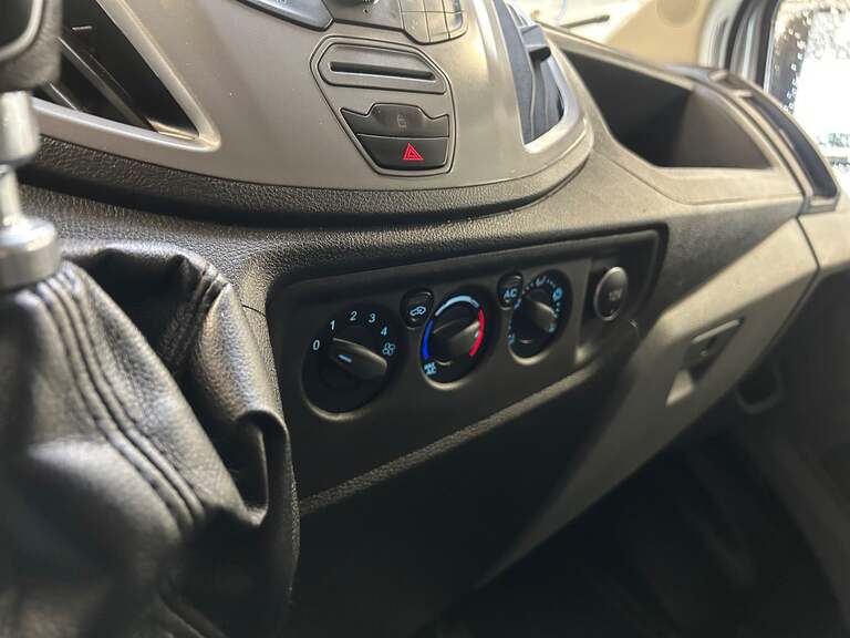 Ford Transit 350 L4 Van
