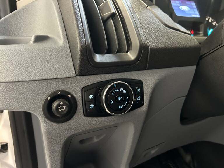 Ford Transit 350 L4 Van